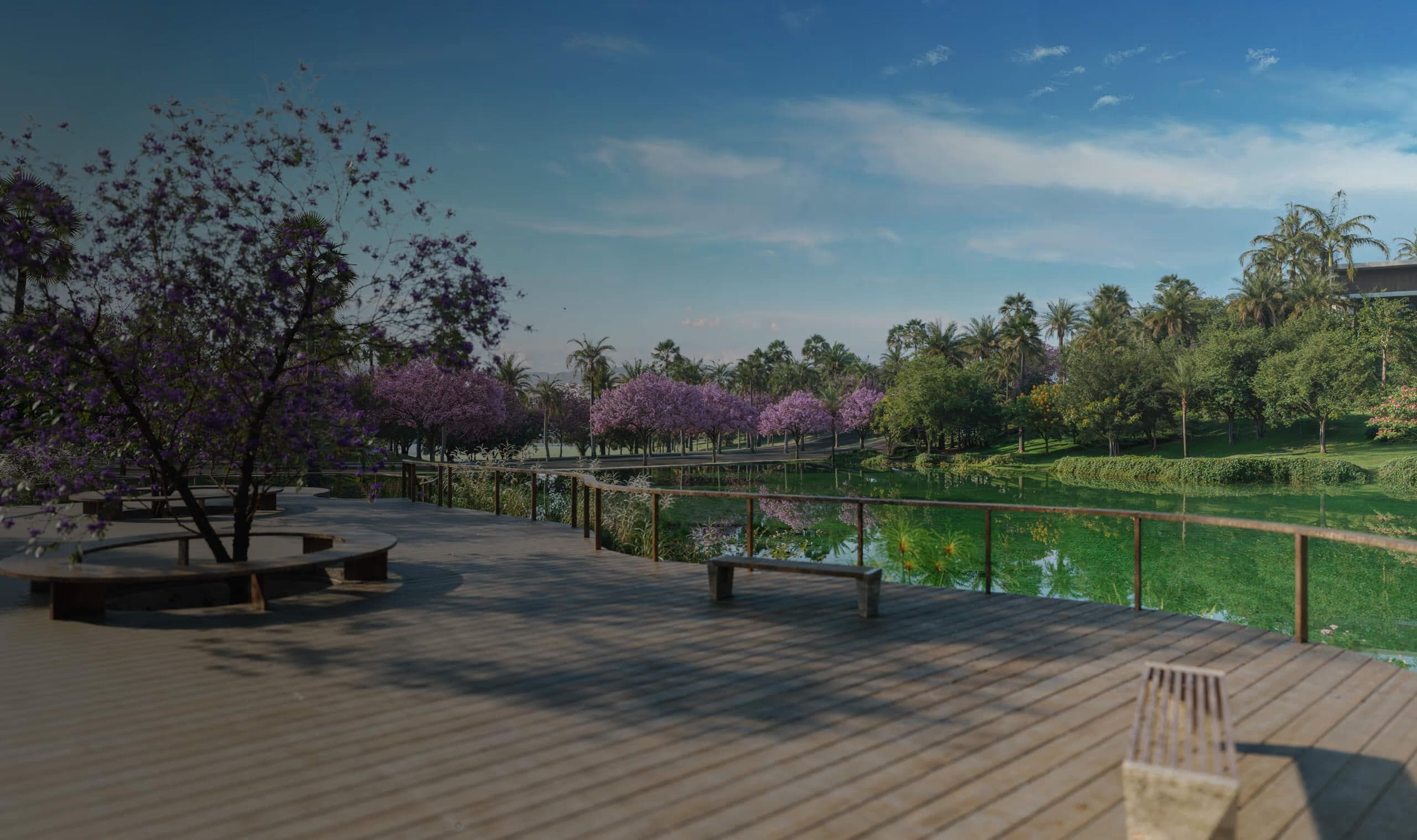Deck à beira do lago do Jardins Residencial Resort, em Contagem